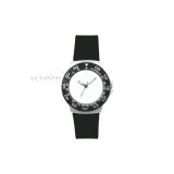 Reloj de pulso con caja metalica plateada